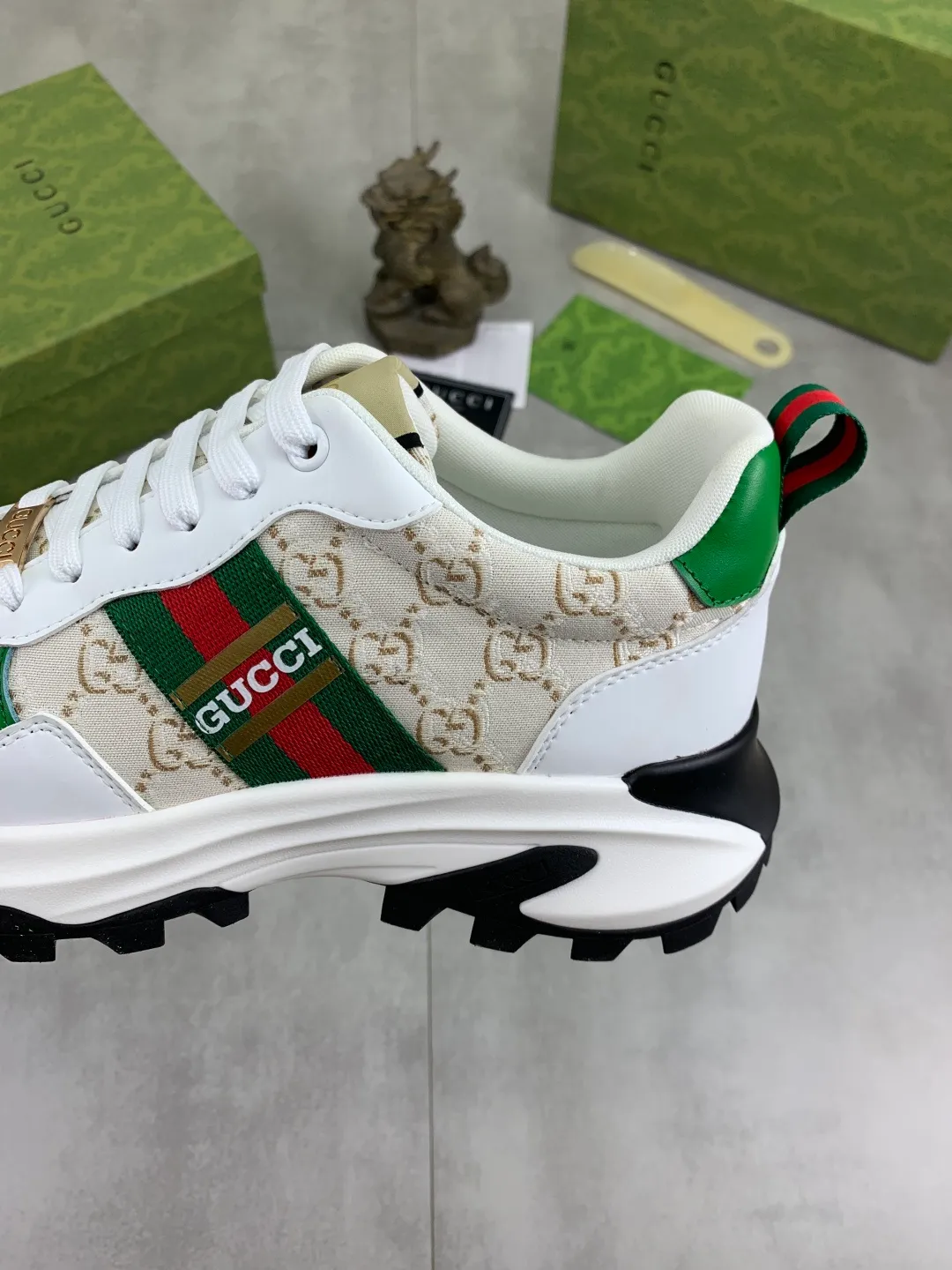 Men's shoes 💰P440💰[New model]🆘 The latest model from Gucci GUCCI official website🎁Classic casual and fashionable men's shoes👟Best model💥The version is simple and elegant, exclusive for trendy men. Unique official website latest brand elements👑Gucci original decoration, fashionable and generous, original soft calfskin fabric➕Comfortable soft first-layer pigskin lining ✅The official website specifies the wear-resistant casual outsole, the classic model is taken in kind🎬Color: 4️⃣colors available😍Number: 38-44